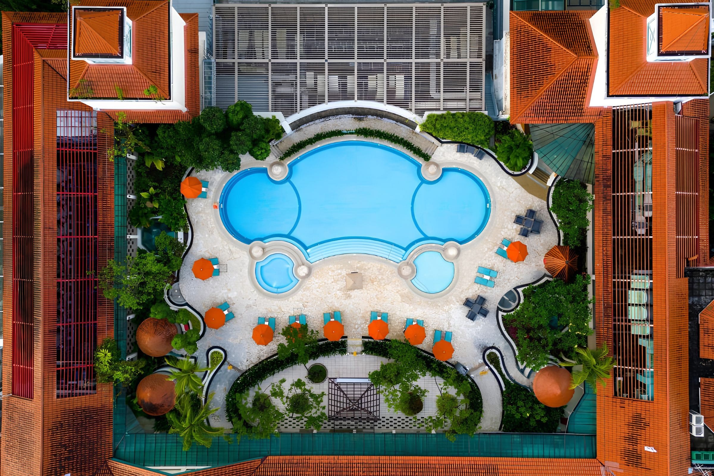Pool, Gym & Essence Vale Spa