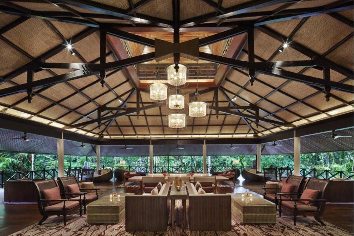 Mulu Marriott Resort and Spa Dining