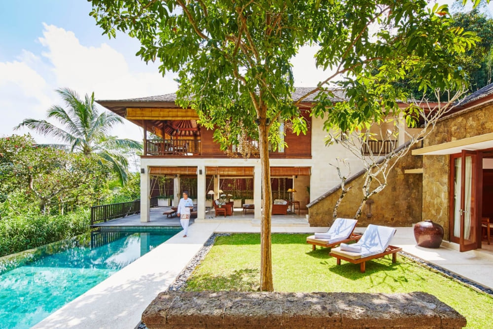 Bright and practical guestrooms