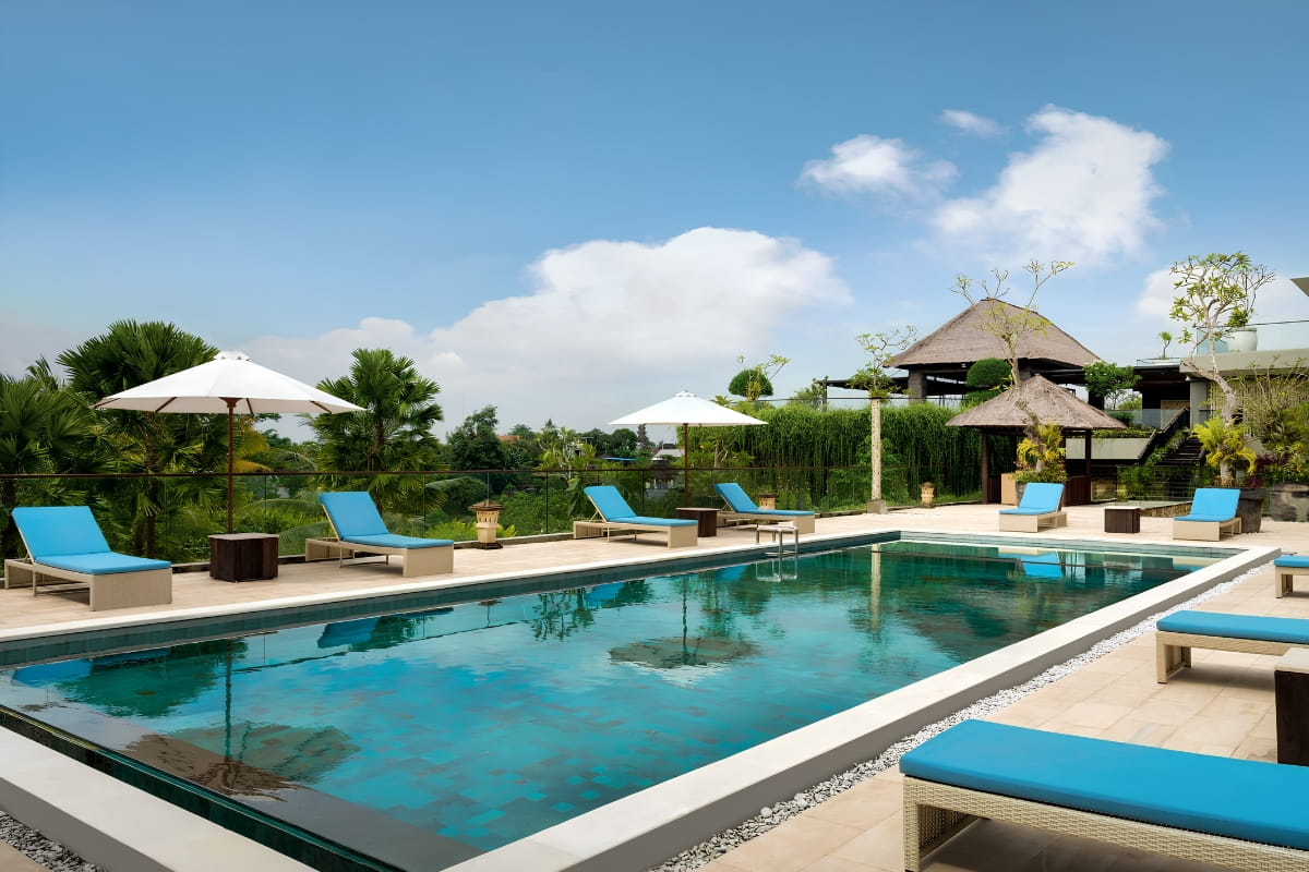 Two Pools & Daily Activities