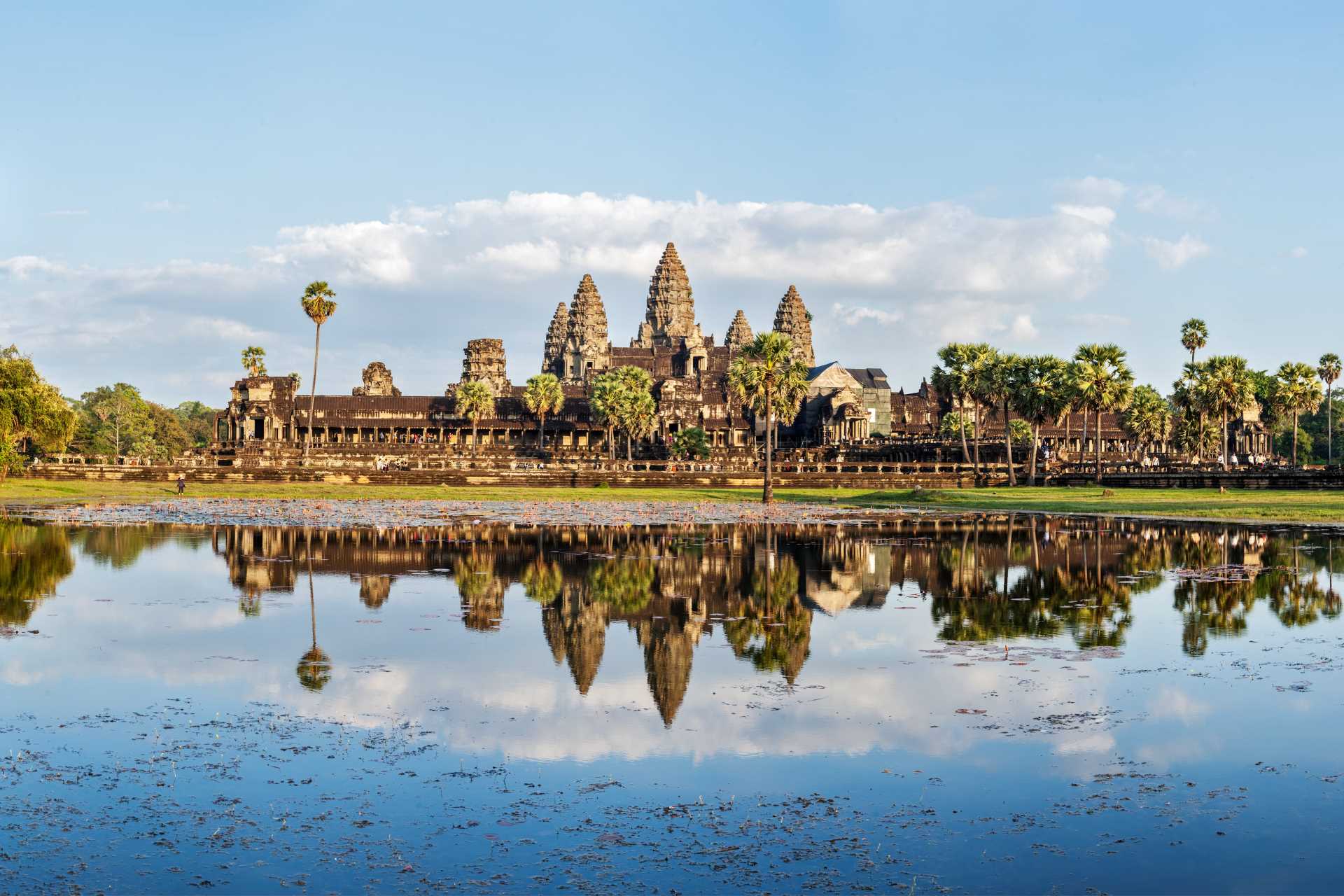 Image via Dmitry Rukhlenko / Shutterstock