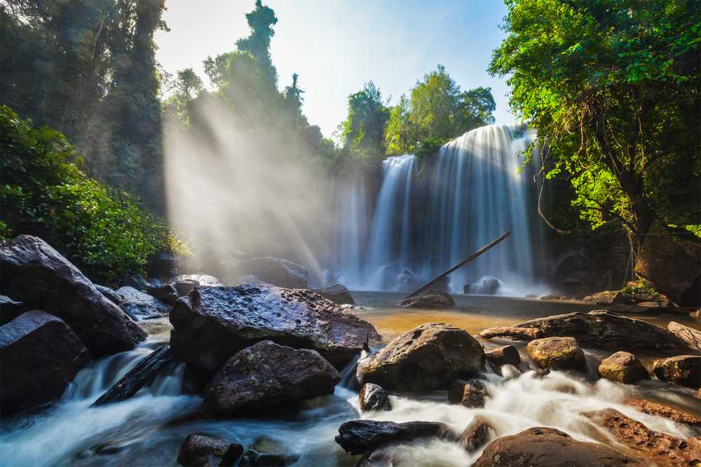 Image via Dmitry Rukhlenko / Shutterstock
