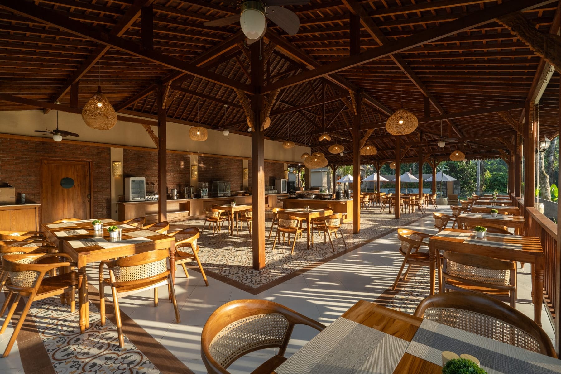 Sanaya Restaurant & Bar