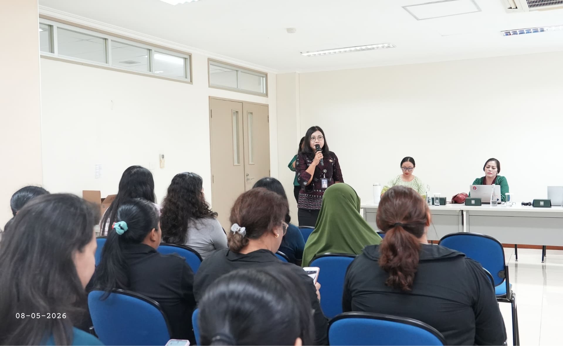 Interactive discussion at Women Protection Seminar