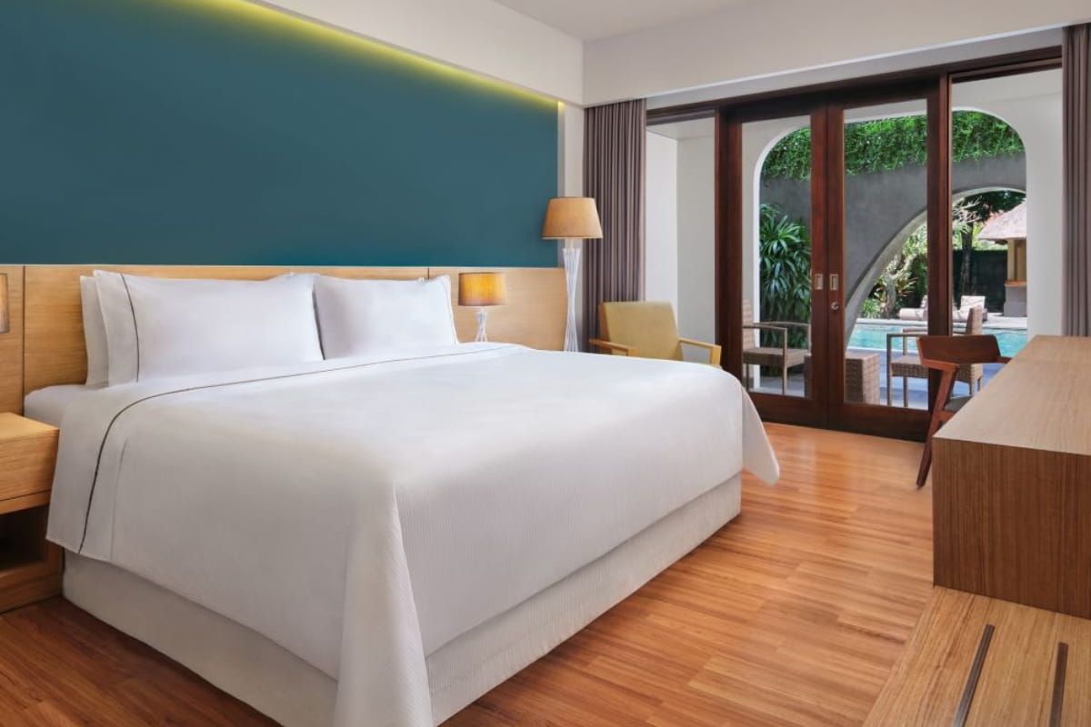 151 Rooms and Suites