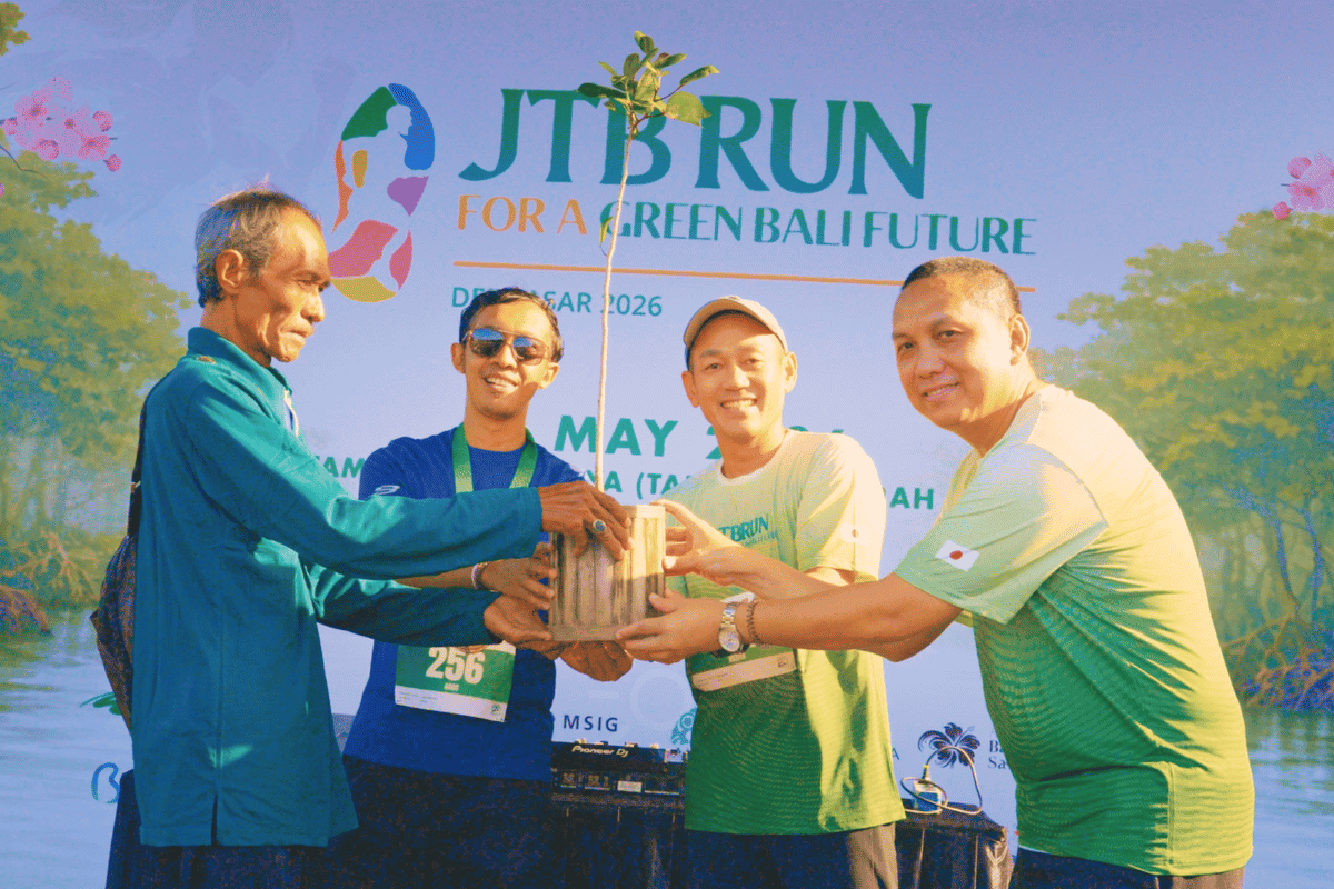 JTB Run 2026 supporters and local community members at TAHURA Ngurah Rai