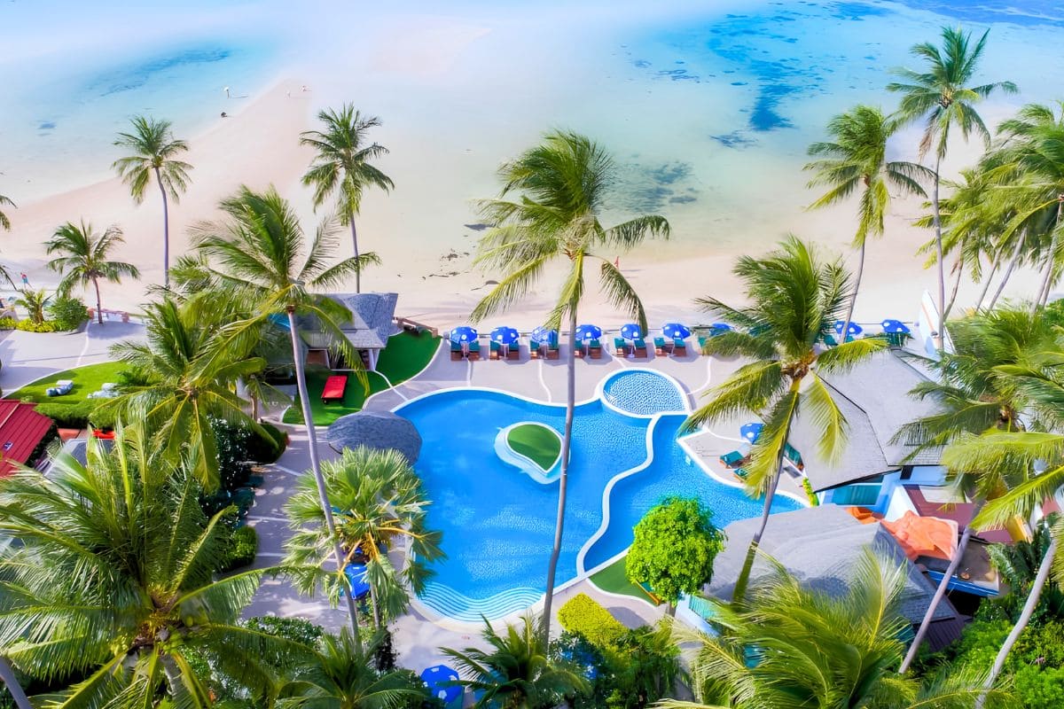 Beachfront Pools and Activities