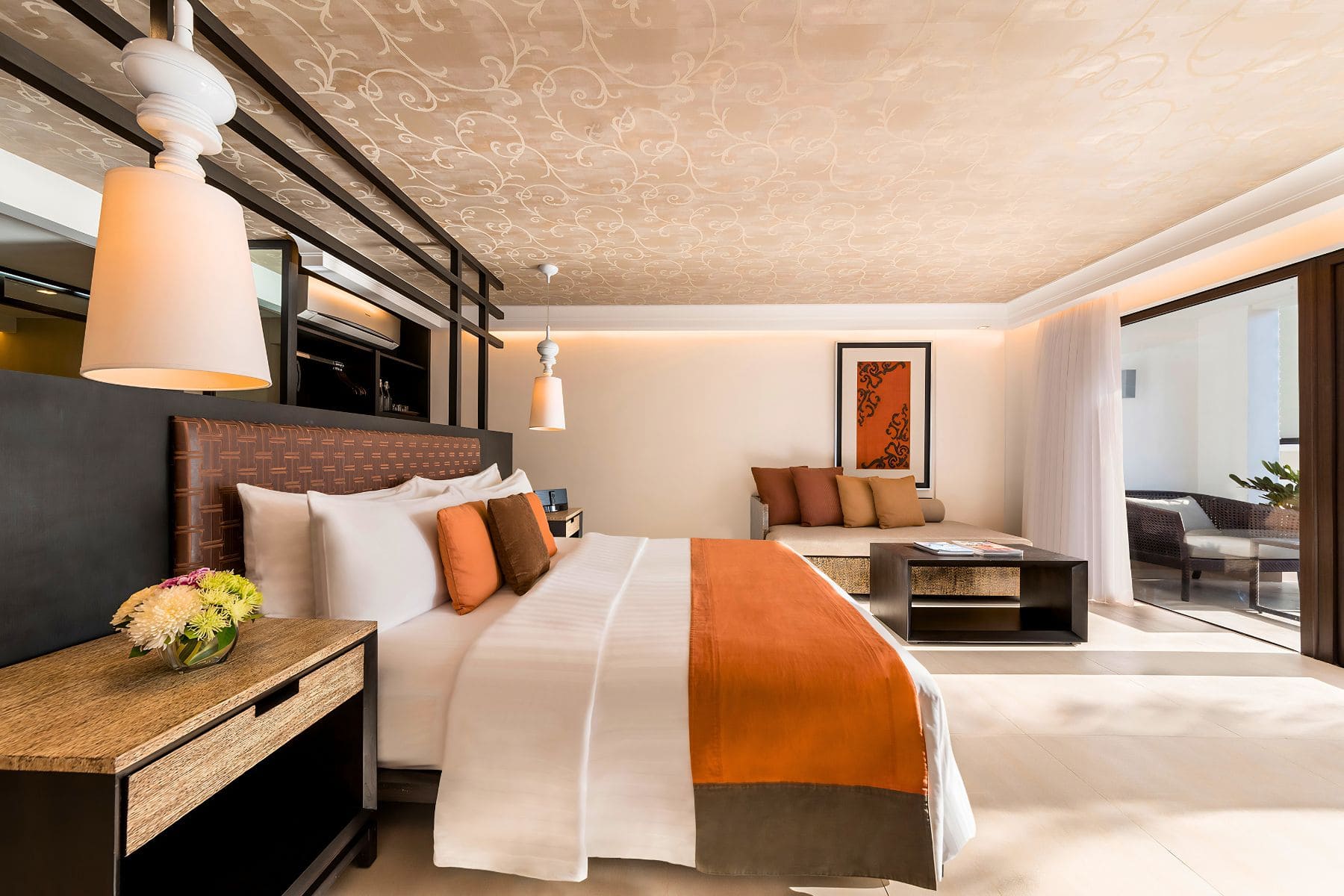 48 Rooms and Suites