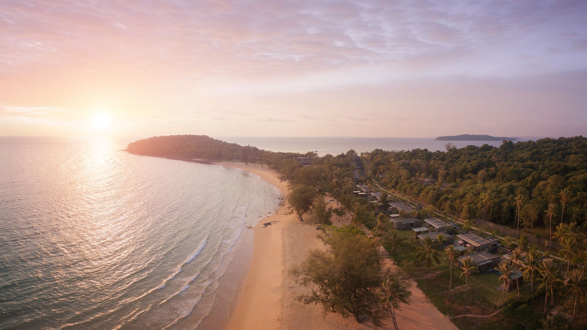 Experiences | Tour East